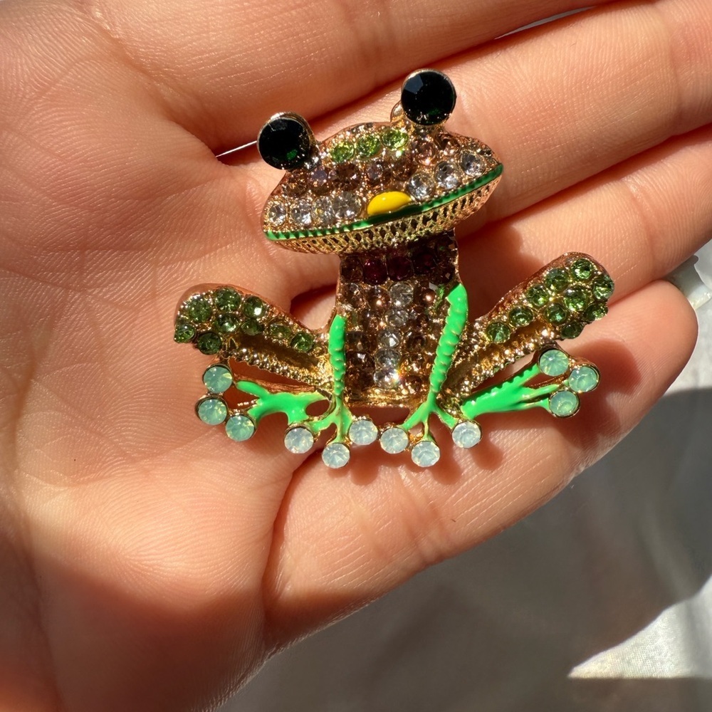 Sparkling Frog Brooch with Green and Brown Crystals